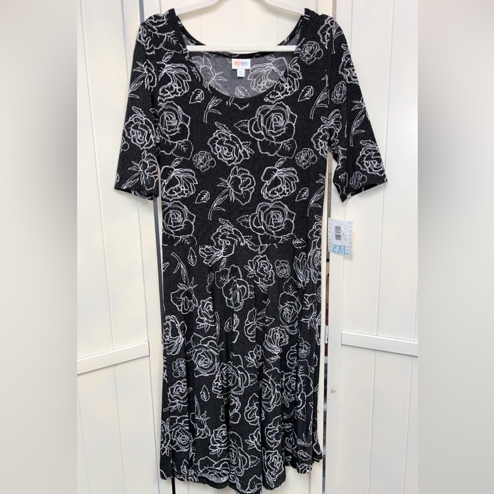 New Plus Size 2X LulaRoe Nicole Dress